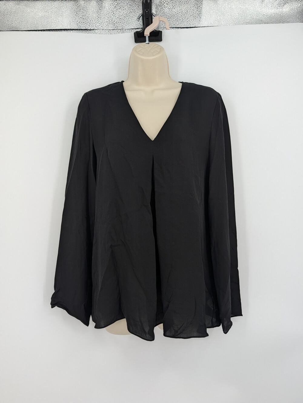 Theory Meniph Long Sleeve 100% Silk Blouse Black Size Small Capsule Timeless